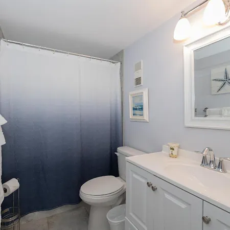 Coastal Condo Amazing Location! 50 Steps To The Beach Clearwater Beach Exterior photo