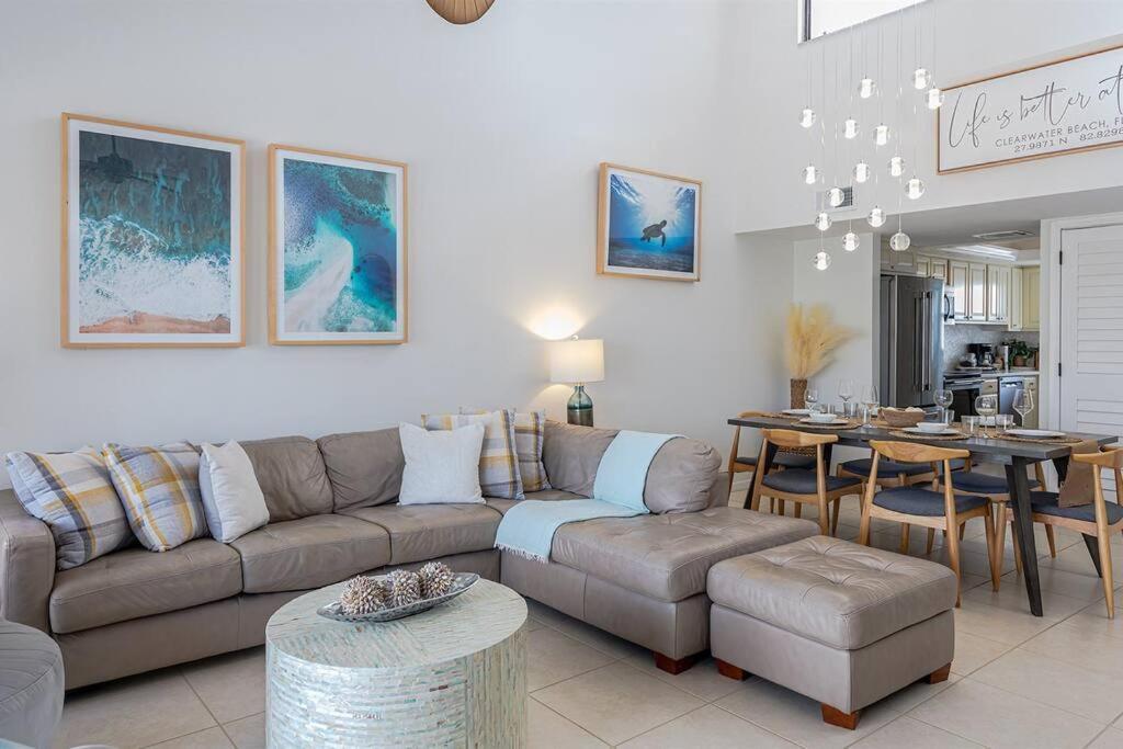 Apartment Coastal Amazing Location! 50 Steps To The Clearwater Beach